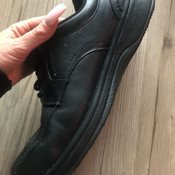 Ortho Feet Men’s Black Dress Shoes main image 5